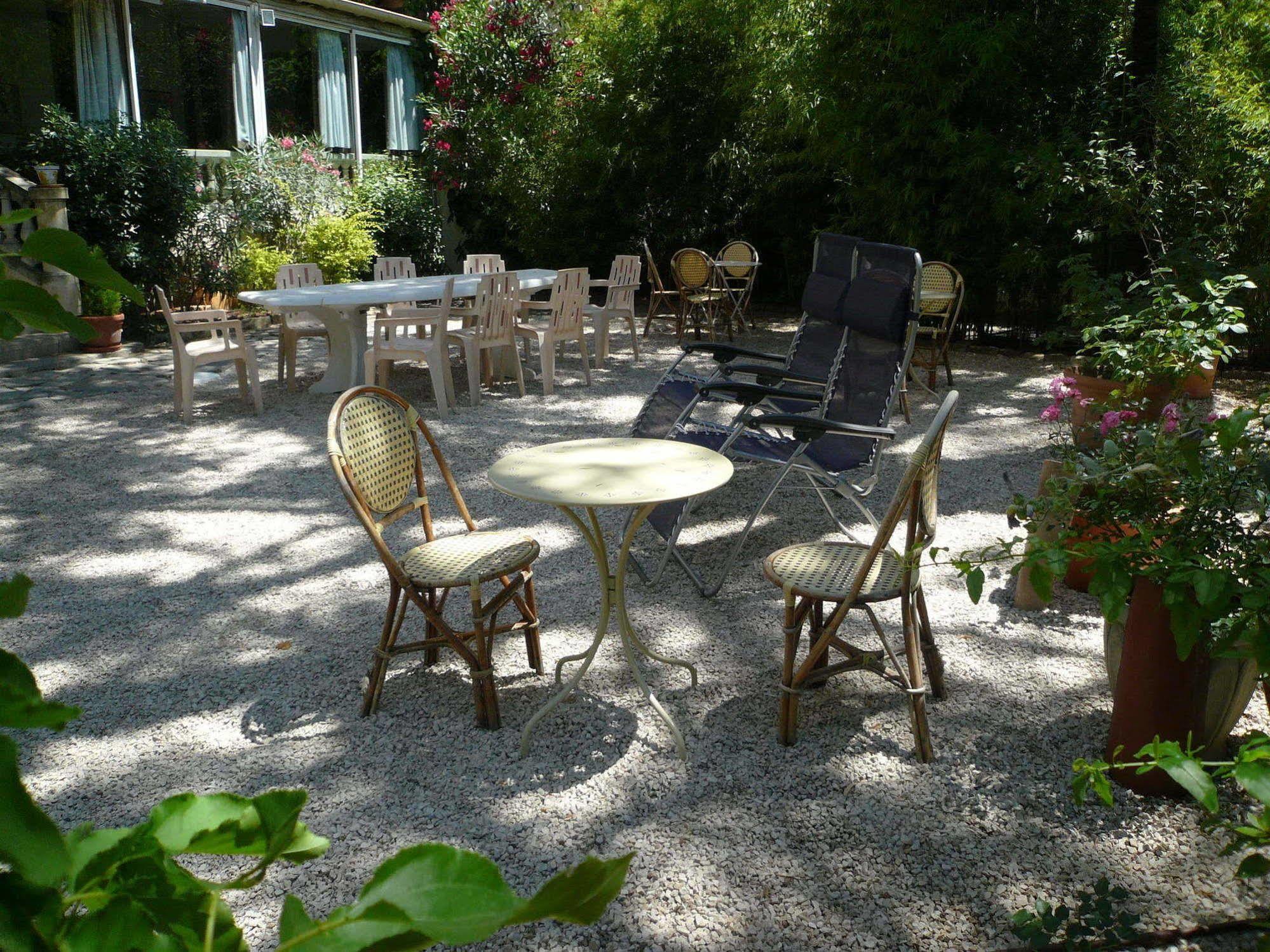 Hôtel Le Victoria Draguignan Exterior foto